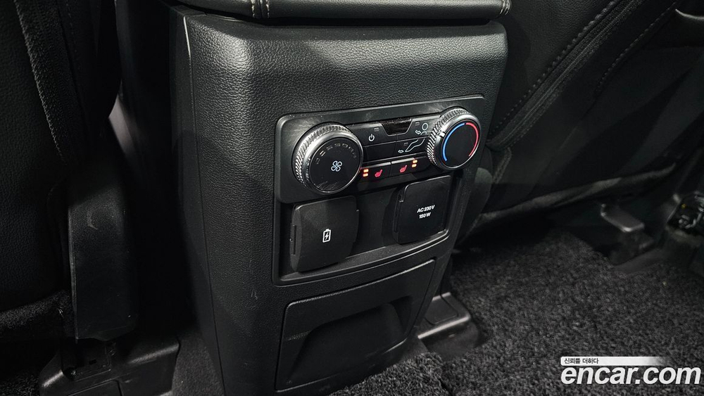 Ford Explorer 6 Generation 3.3 Hybrid (12.2022)