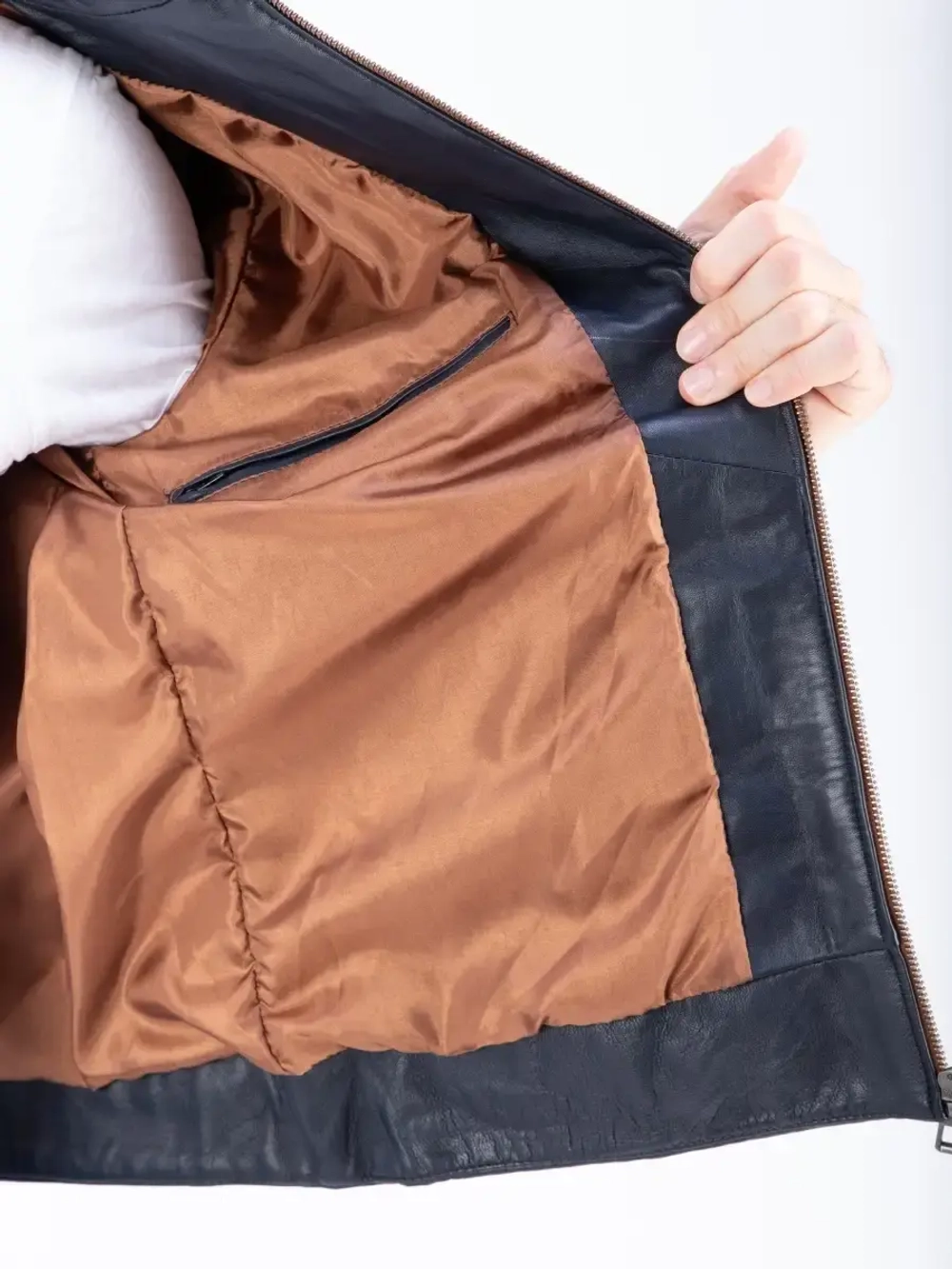 Куртка мужская  из натуральной кожи