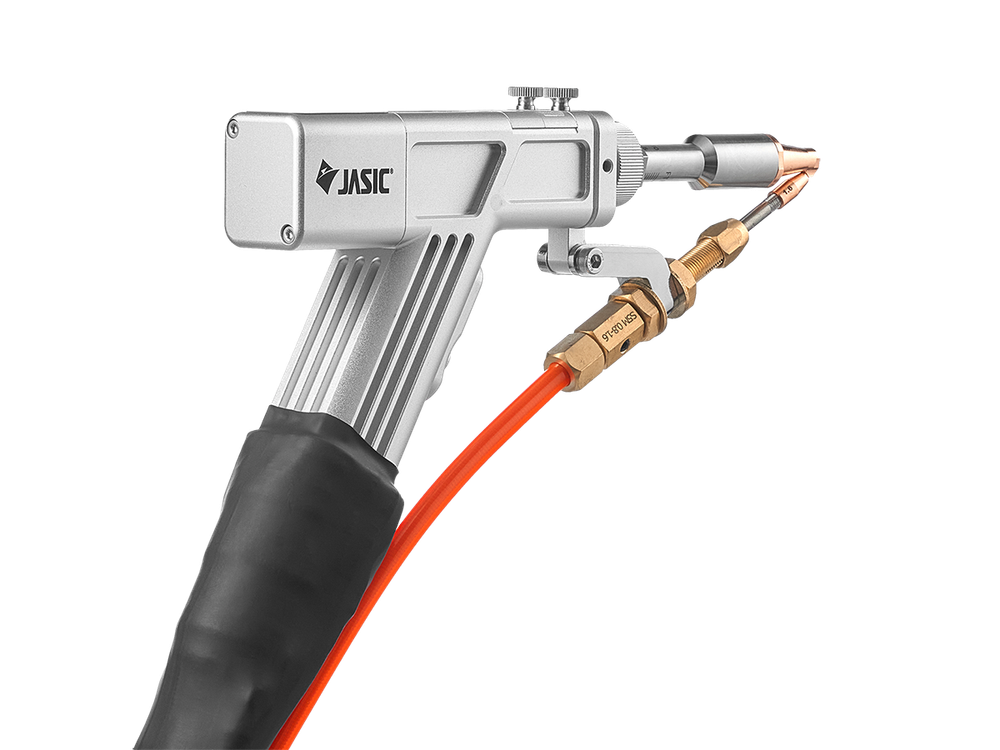 АППАРАТ ДЛЯ РУЧНОЙ ЛАЗЕРНОЙ СВАРКИ, РЕЗКИ И ОЧИСТКИ LASER WELD 1500 3.0