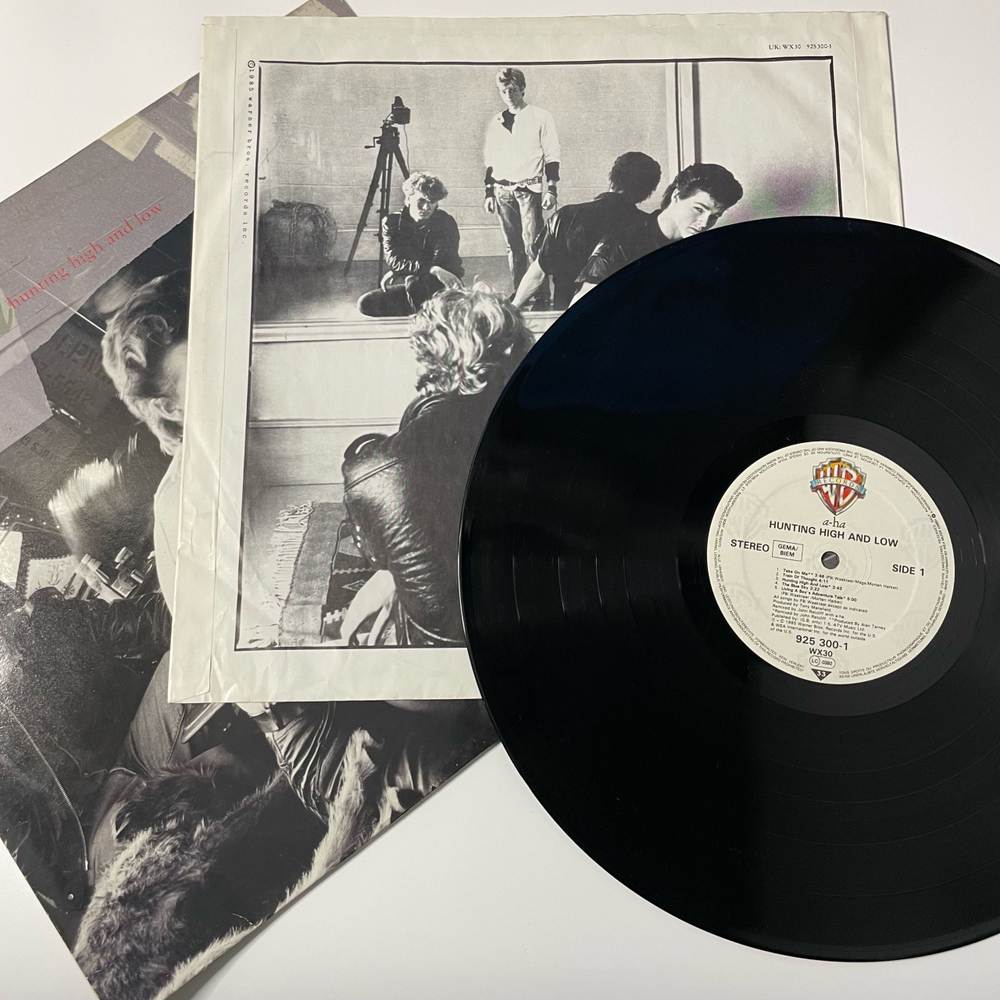 Винтажная виниловая пластинка LP A ha Hunting High And Low (Германия 1985) Take On Me
