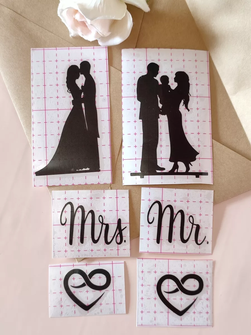 Наклейки свадебные черные на бокалы и бутылки.