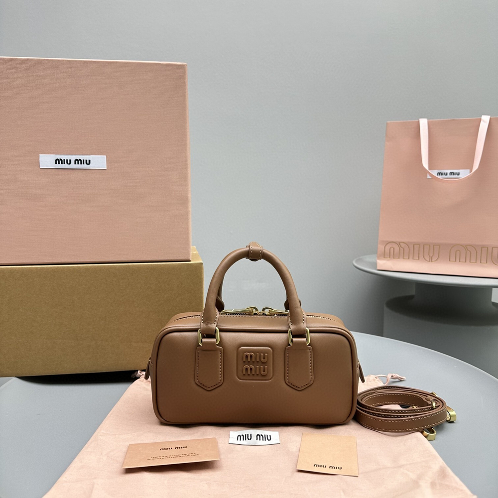 Miu Miu Arcadie Leather Bag 22 cm