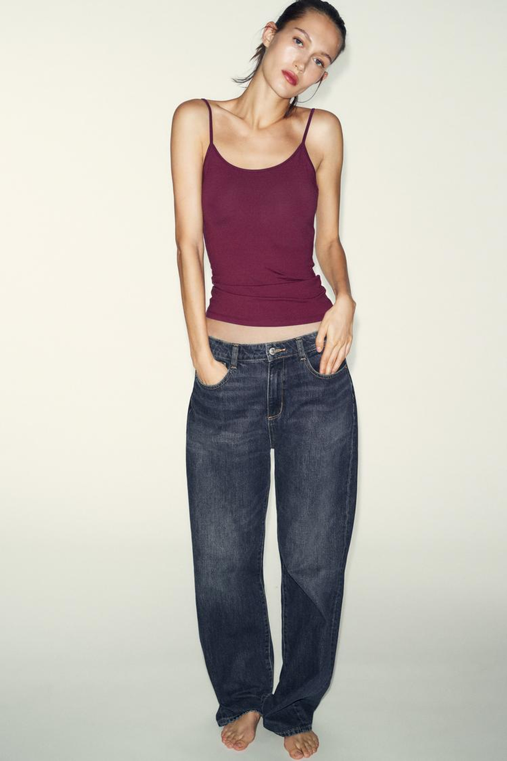 ZARA ТОП ИЗ ПОЛИАМИДА НА ТОНКИХ БРЕТЕЛЯХ, ВИННЫЙ