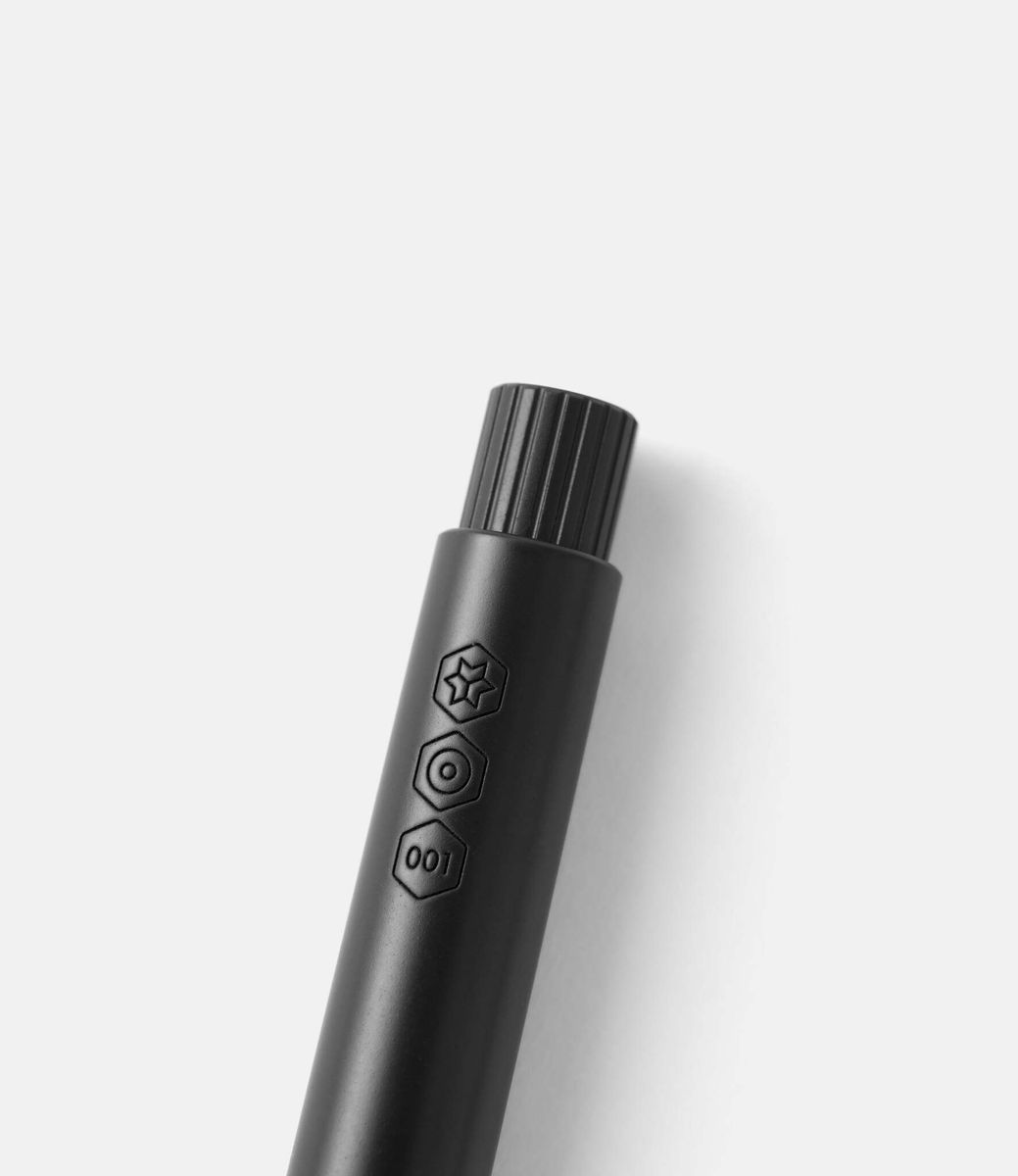 Ajoto The Pen Aluminium Nothern Coal — ручка из алюминия