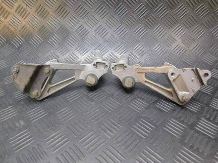 Подножки пассажирские Kawasaki ZZR1100 99 (с кронштейнами)