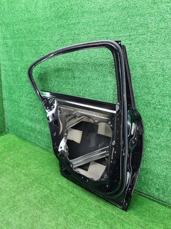 Дверь задняя левая BMW 5er G30 (2017-2023)