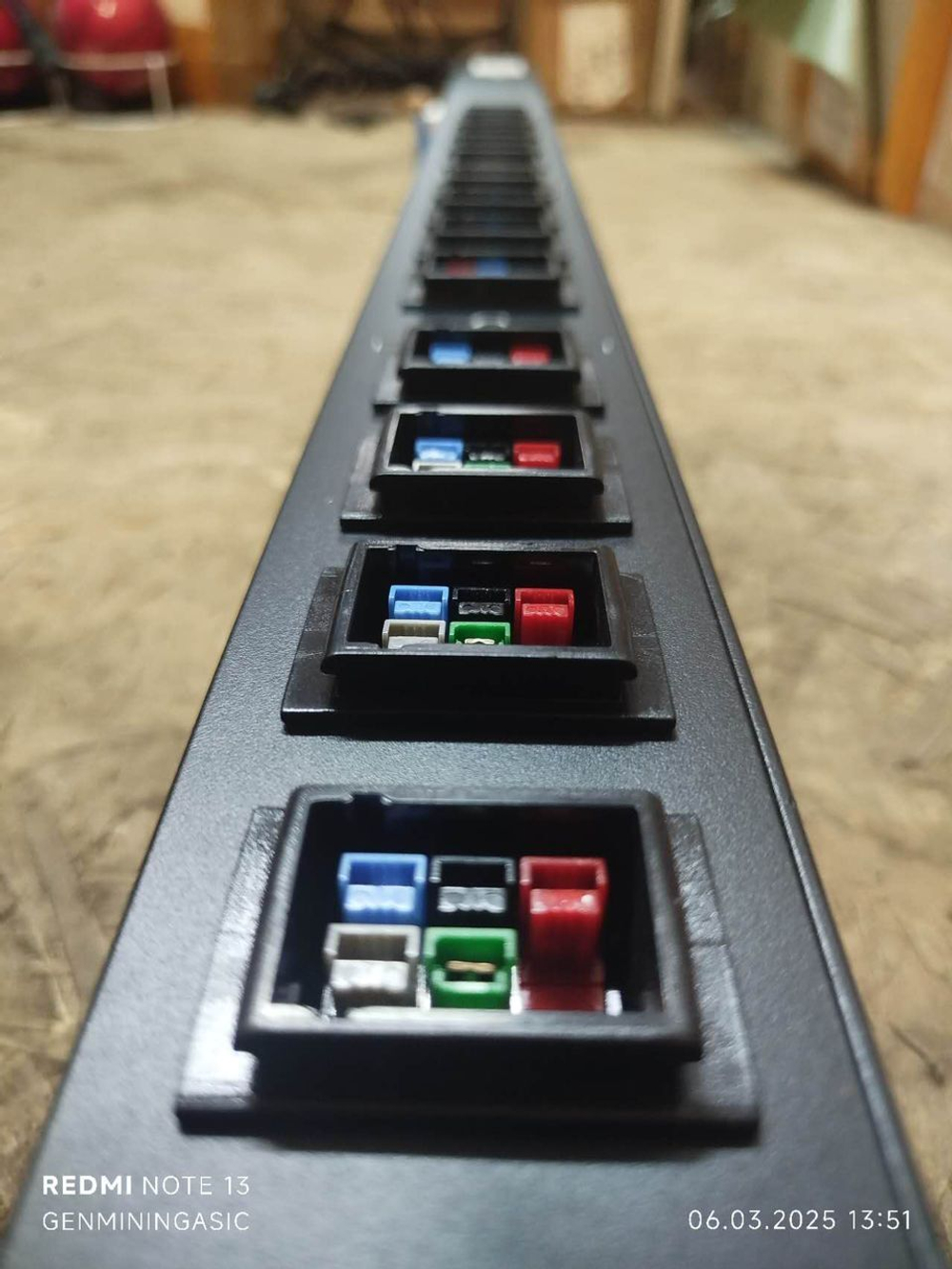 PDU для Antminer T21, S21, S19j XP, S19j Pro+, L9 (PW12V1)