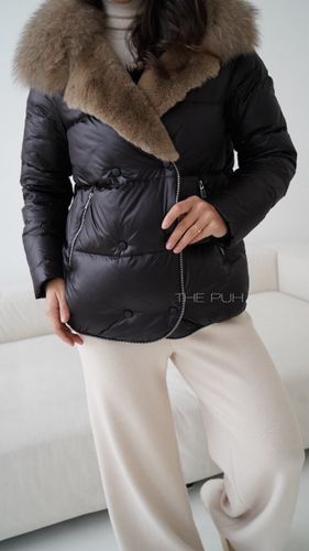 Черно-коричневый двубортный пуховик с мехом