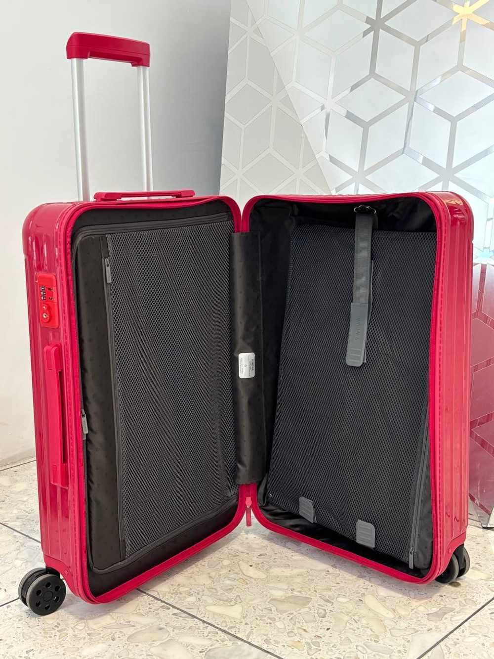 Чемодан Rimowa