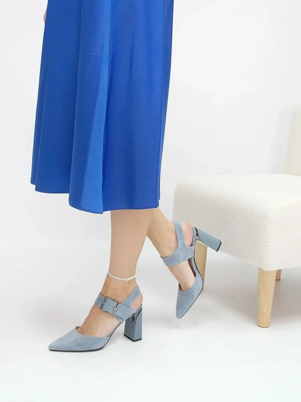 Босоножки женские натуральная замша