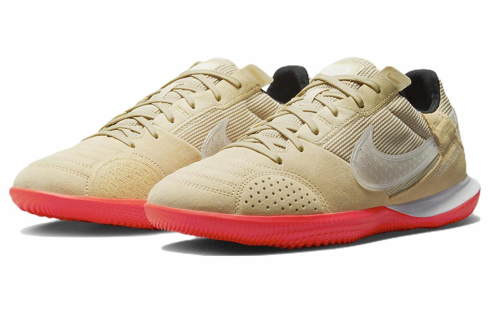 Кроссовки Nike Streetgato