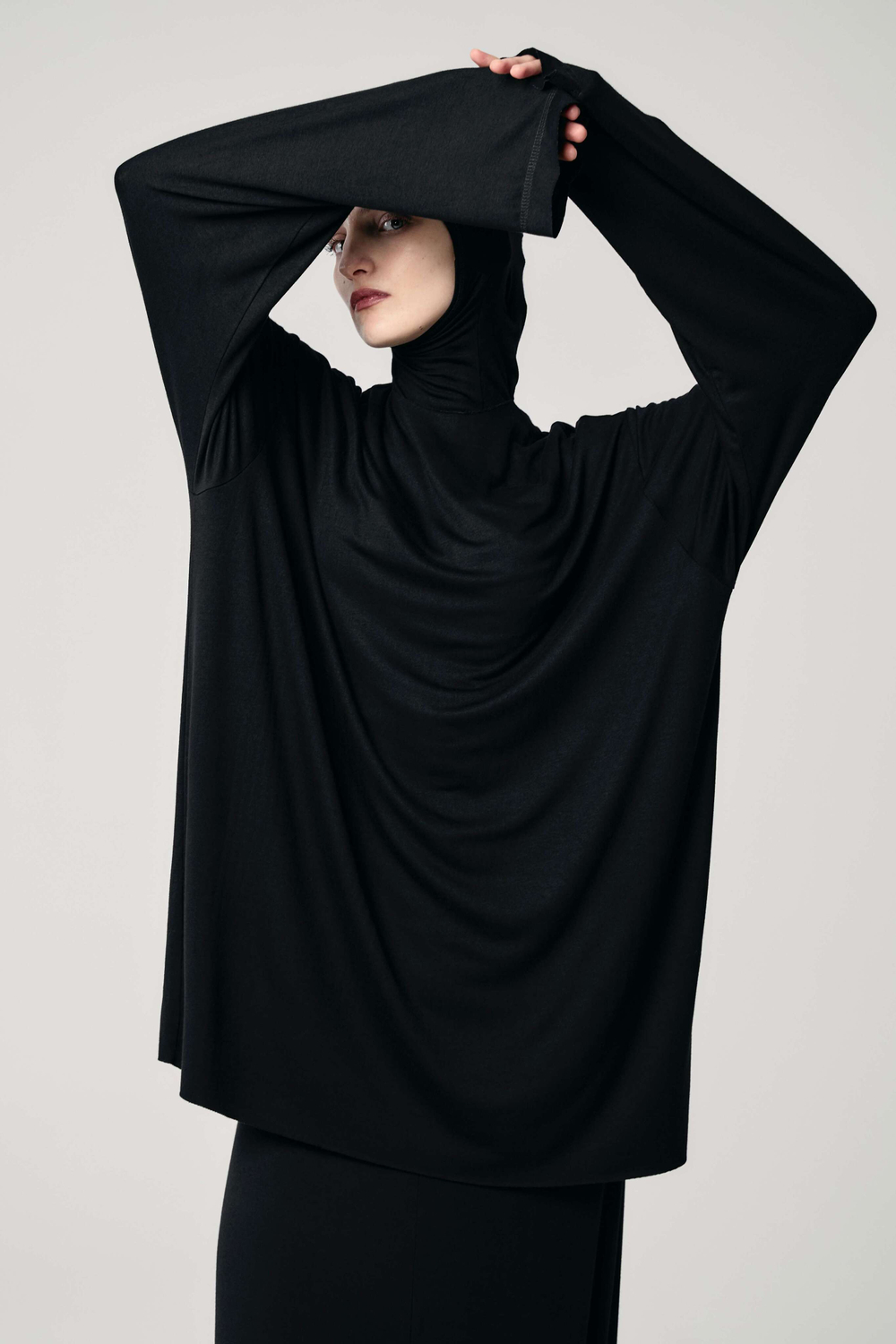 Лонгслив база черный