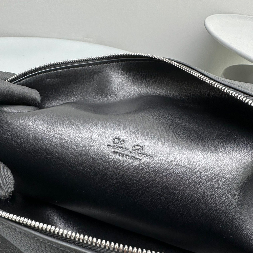 Loro Piana Extra Pocket L27