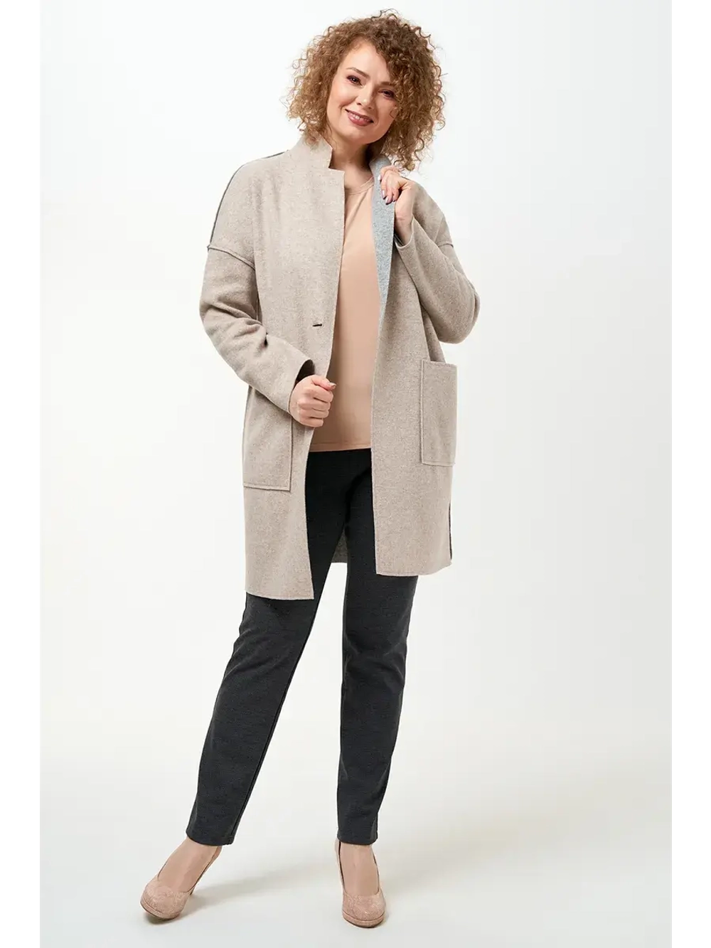 Пальто шерстяное