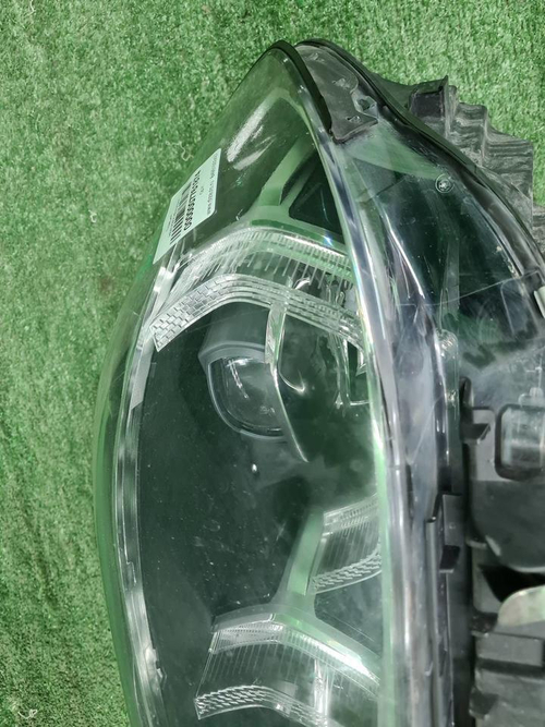 Битая Фара левая BMW X3 G01 (17-21) Adaptive LED