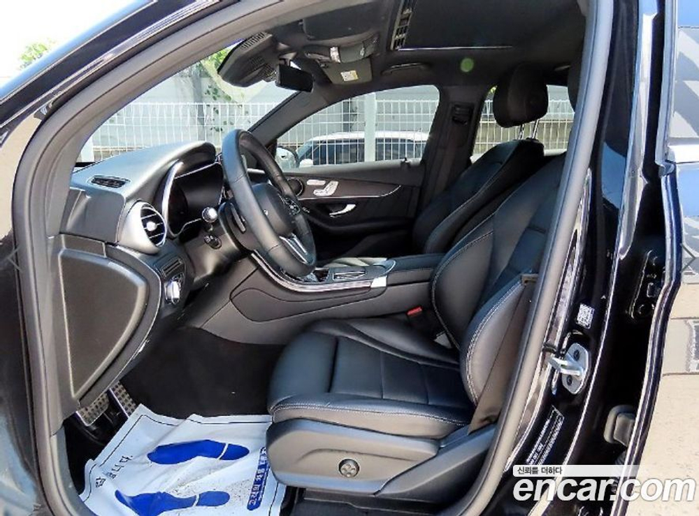Mercedes-Benz GLC-Class X253 GLC300e 4MATIC Coupe (09.2021)