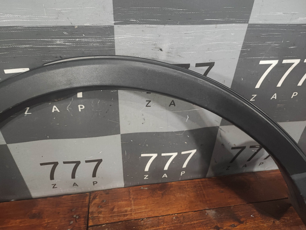 Накладка крыла заднего правого Toyota RAV4 (XA40) 15-19 Б/У Оригинал 7560542140