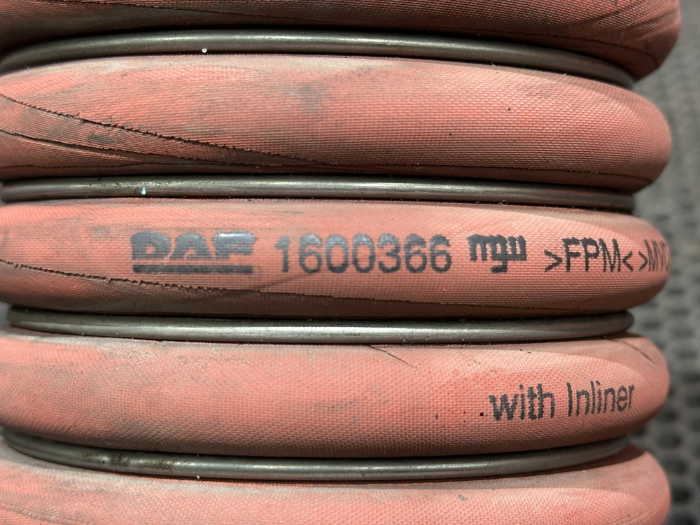 Патрубок интеркулера