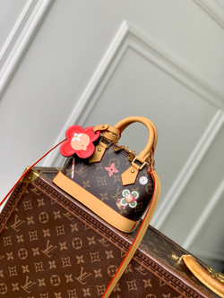 Louis Vuitton Nano Alma
