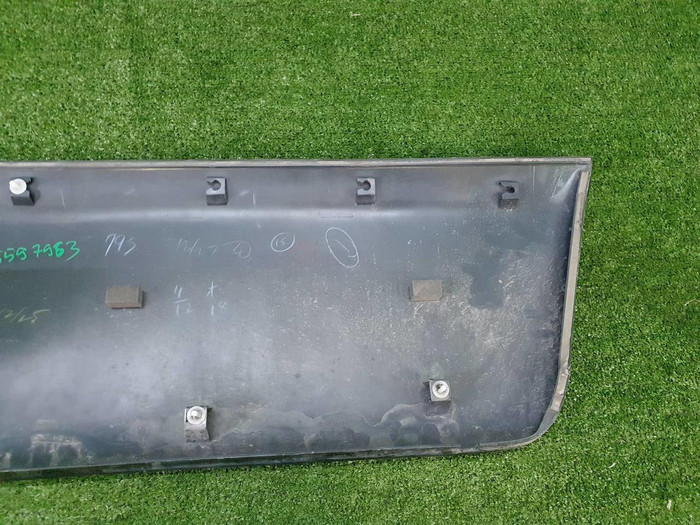 Накладка двери правая Suzuki Jimny JB43 (1998-2019)