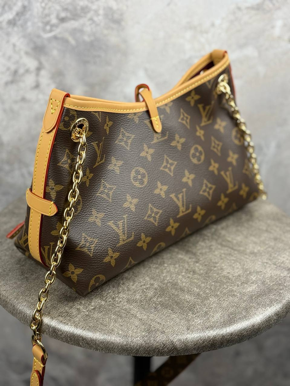 Сумка Louis Vuitton