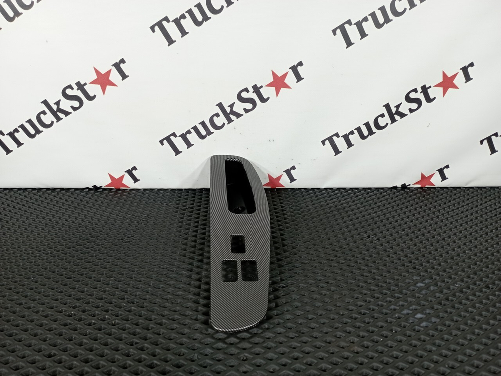 Накладка двери 2022г.