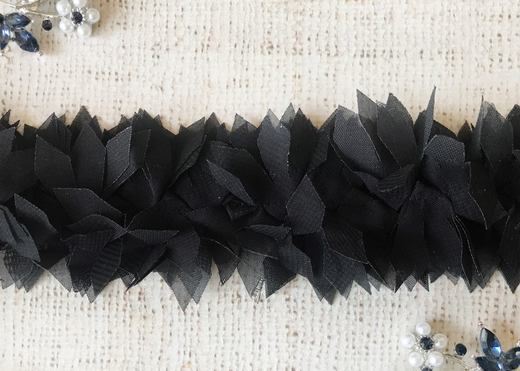 Кружево 3D на сетке, ш. 5,5 см.
