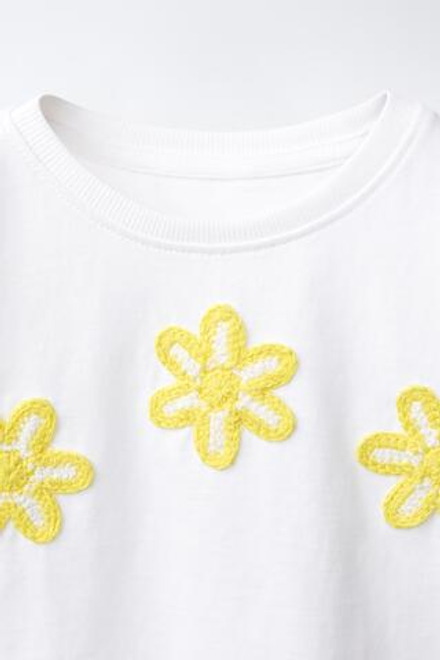 ZARA ФУТБОЛКА С КРУЖЕВОМ, ЖЕЛТОВАТО-БЕЛЫЙ