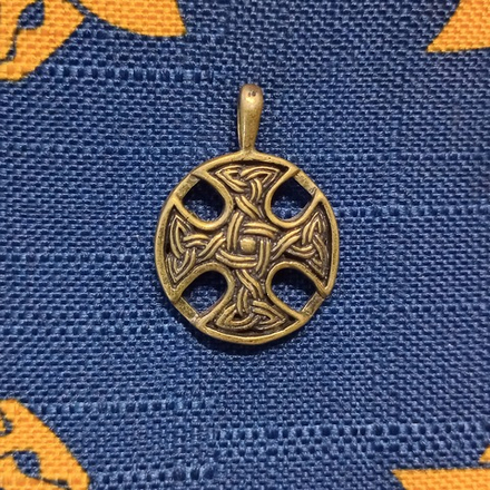 Кельтский крест равносторонний