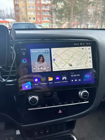 Магнитола Mitsubishi Outlander 3 2019-2022 (левый руль, прямоугольный климат) - FarCar GX2005M монитор 10.36" 2K QLED на Android 14, TS20, 6+128Гб, CarPlay, 4G SIM-слот