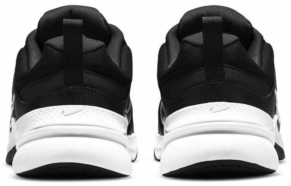 Кроссовки Nike Defy All Day