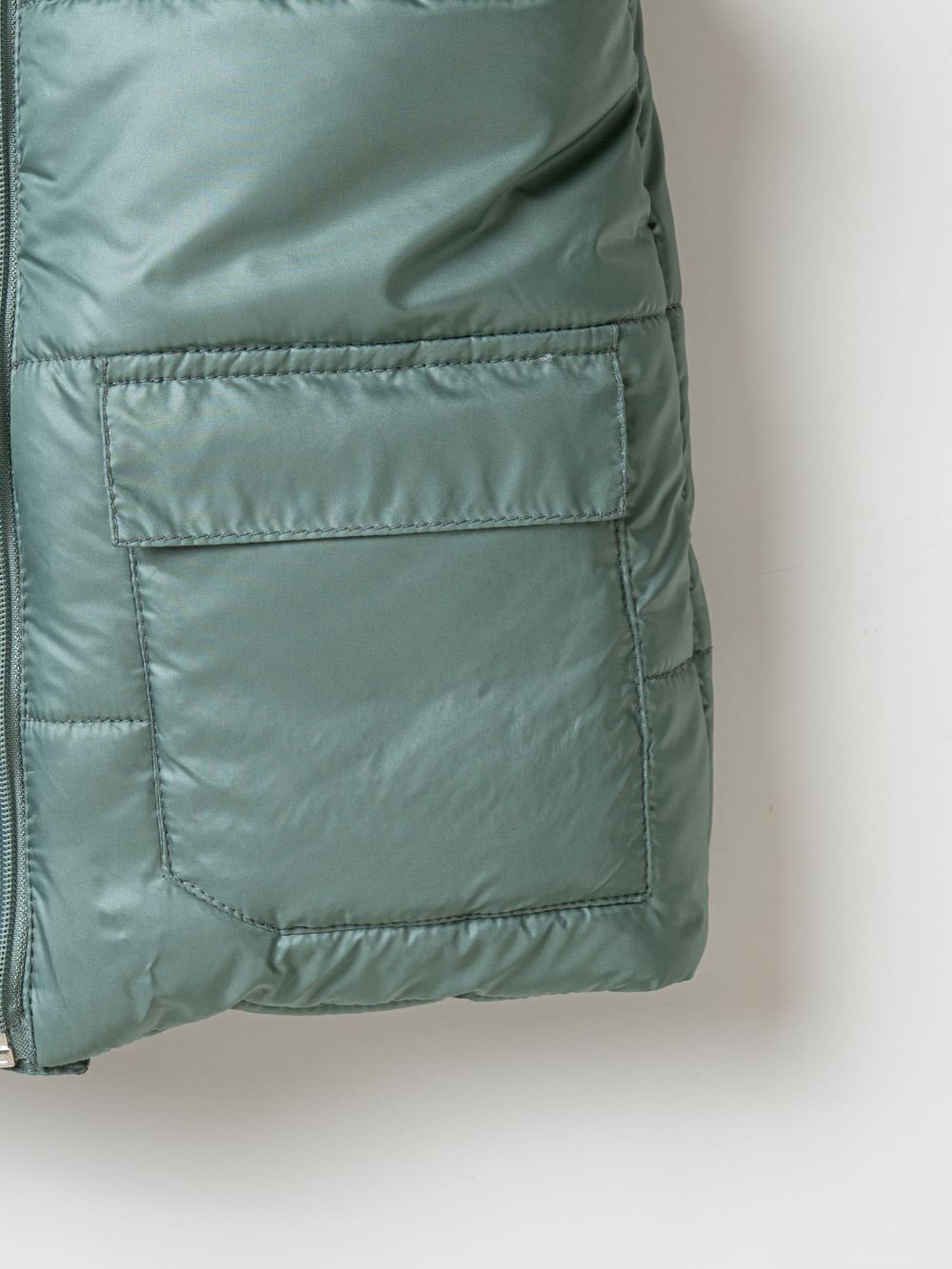 Жилет со съемным капюшоном "Голубая ель"