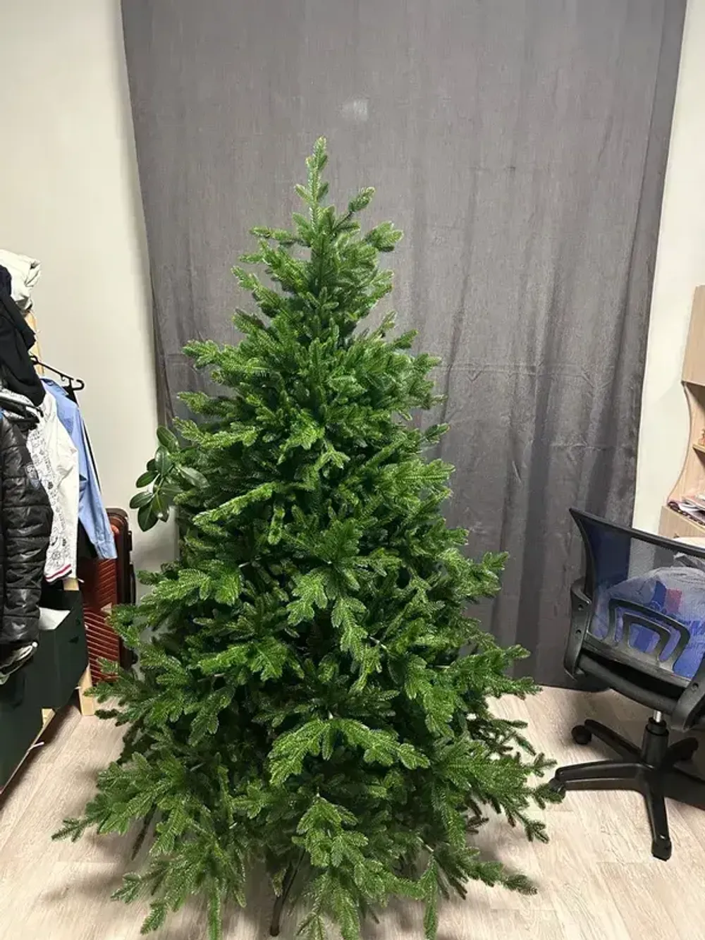 Ель искусственная «Вега» (Литая хвоя) 270 см / 2,7 м