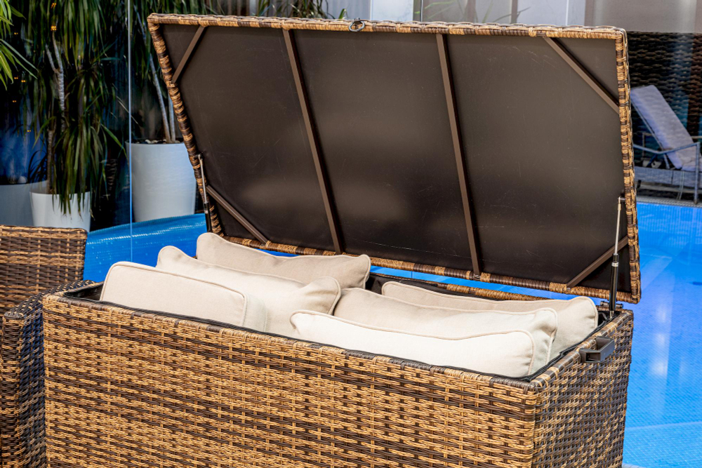 Сундук для хранения ROYAL FAMILY KARL 120 с колёсиками Коричневый