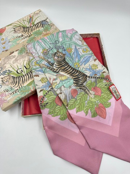 Шёлковый шарф Gucci