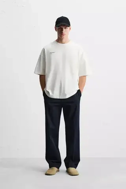 ZARA ФУТБОЛКА С КОНТРАСТНЫМ ПРИНТОМ, БЕЛЫЙ