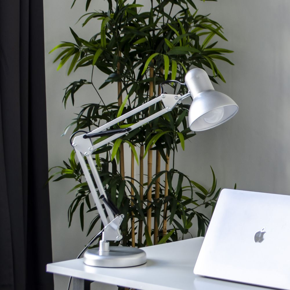 TLI-221 SILVER E27 Светильник настольный. Цоколь Е27. 60W. Механический выключатель. Серебристый. ТМ Uniel