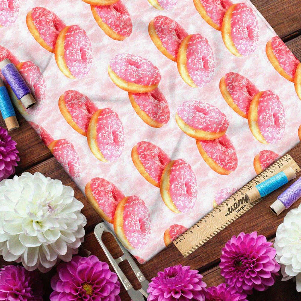 Ткань мембрана клубничные пончики с посыпкой