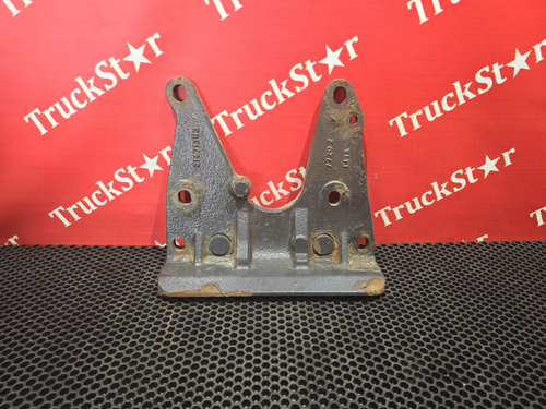 Кронштейн передней пневморессоры