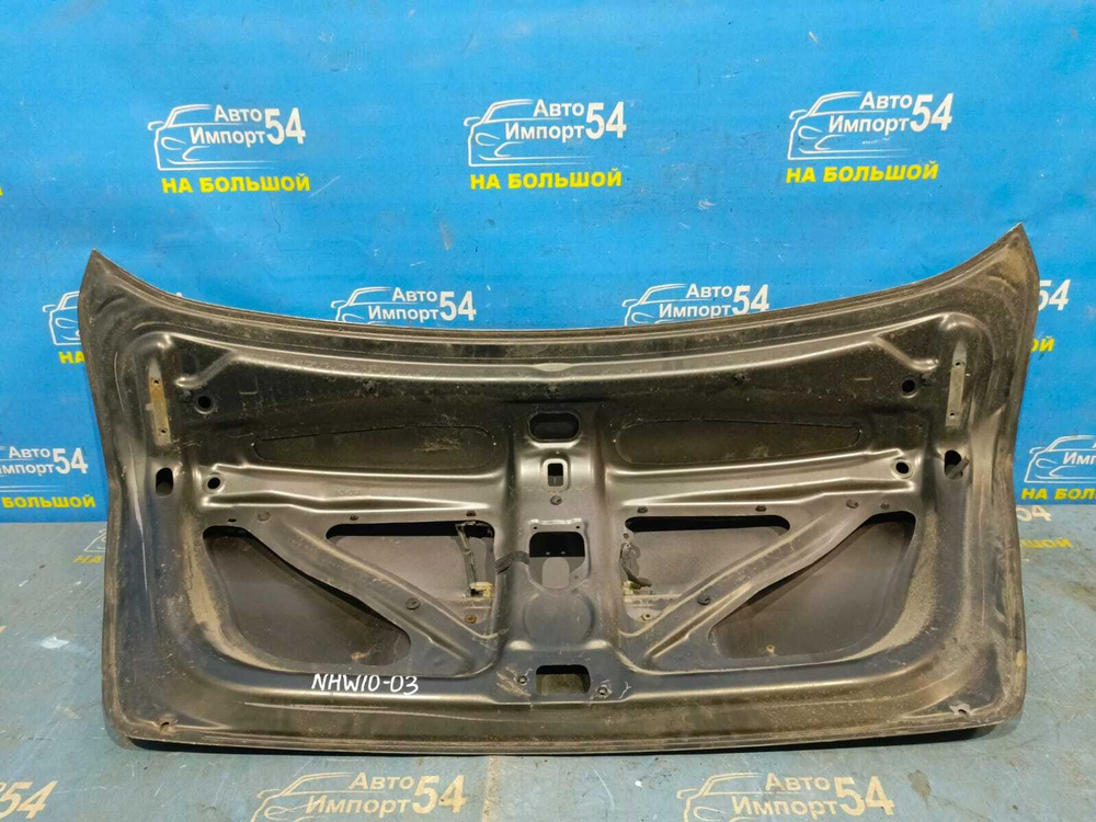 Крышка багажника TOYOTA PRIUS 1999