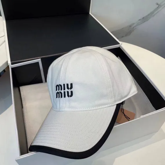 Бейсболка MIU MIU