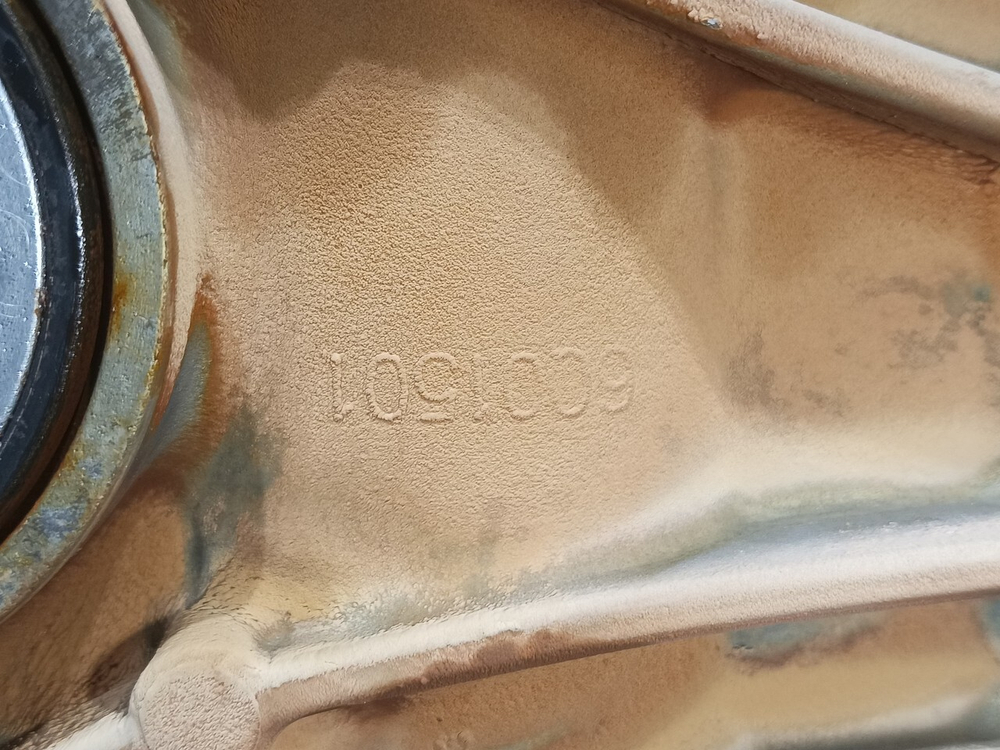 Крышка масляного радиатора 2018г.