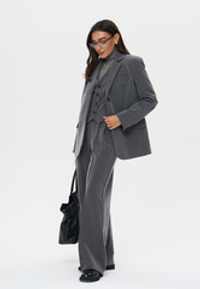 Брюки с простроченными стрелками