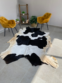 Коровья шкура на пол натуральная. 200 х 180 см