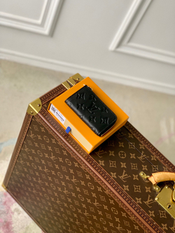 Louis Vuitton Noa Key Holder
