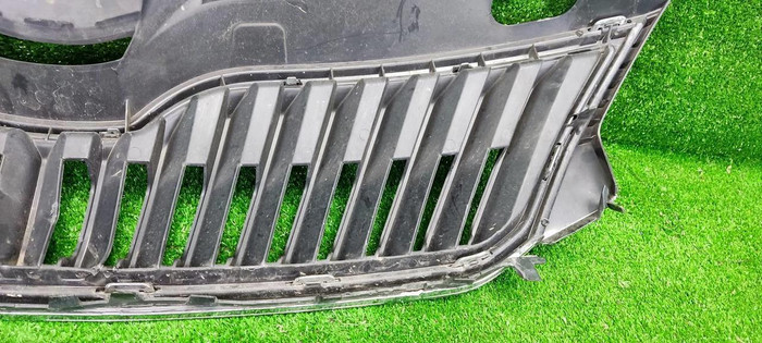 Решетка радиатора Skoda Rapid 1 (2012-2020)