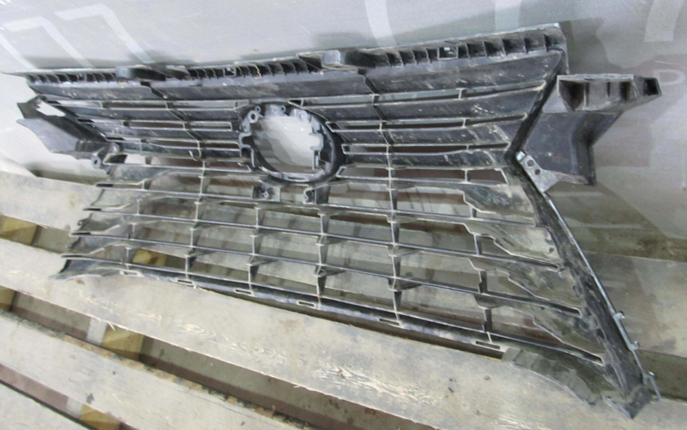 Решетка радиатора Lexus RX 4 15-19 Б/У Оригинал 5311148320