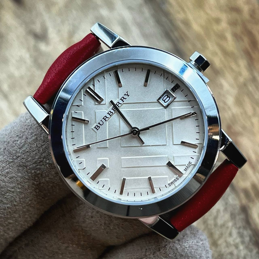 Часы Burberry