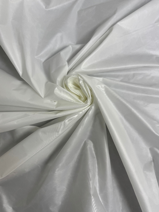 Плащевка однот молочный, тонкая Монклер LR#58