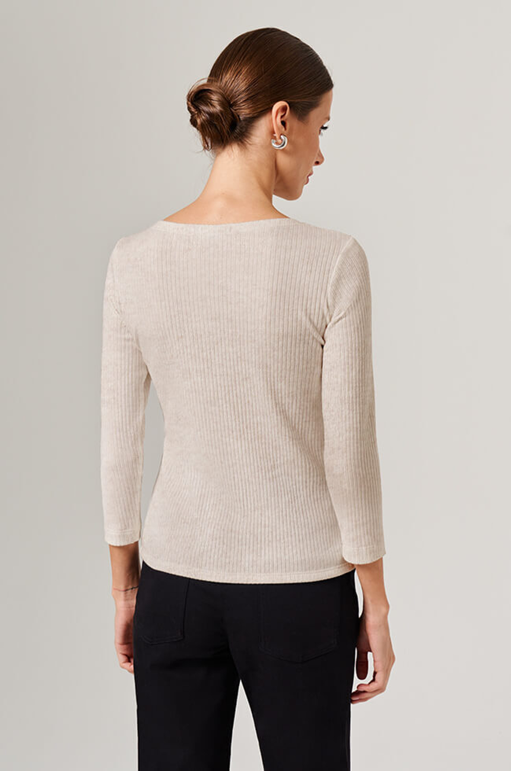 23134 Лонгслив женский (бежевый)